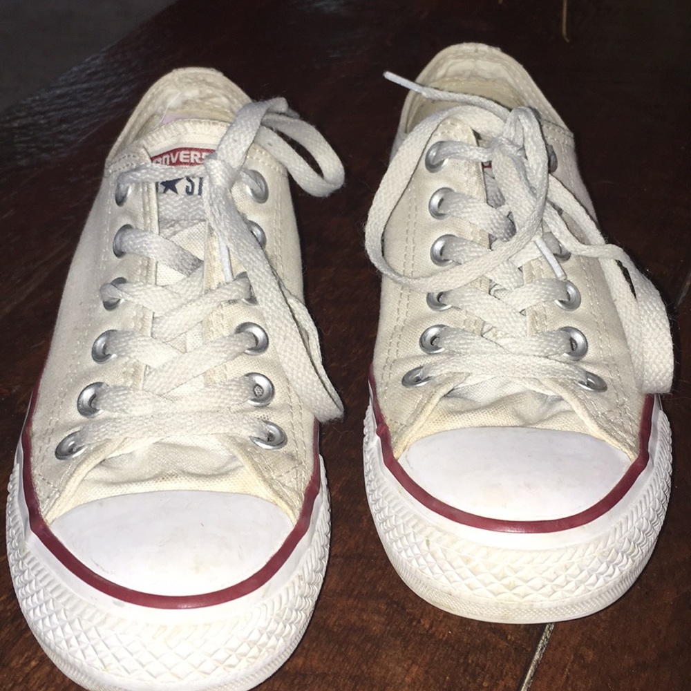 Converse size 7 canvas low